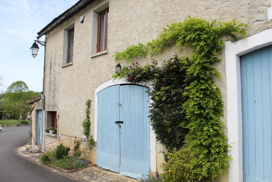 La Grange, 10 Rue Du Lavoir Saint-Martial-d'Albarede Εξωτερικό φωτογραφία