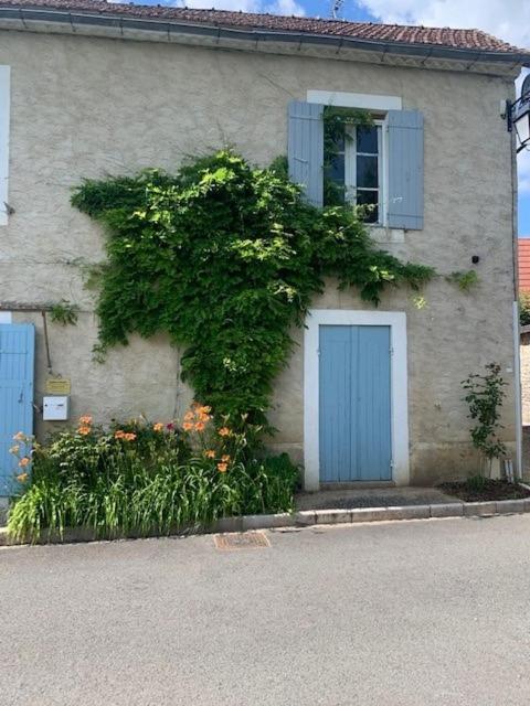 La Grange, 10 Rue Du Lavoir Saint-Martial-d'Albarede Εξωτερικό φωτογραφία